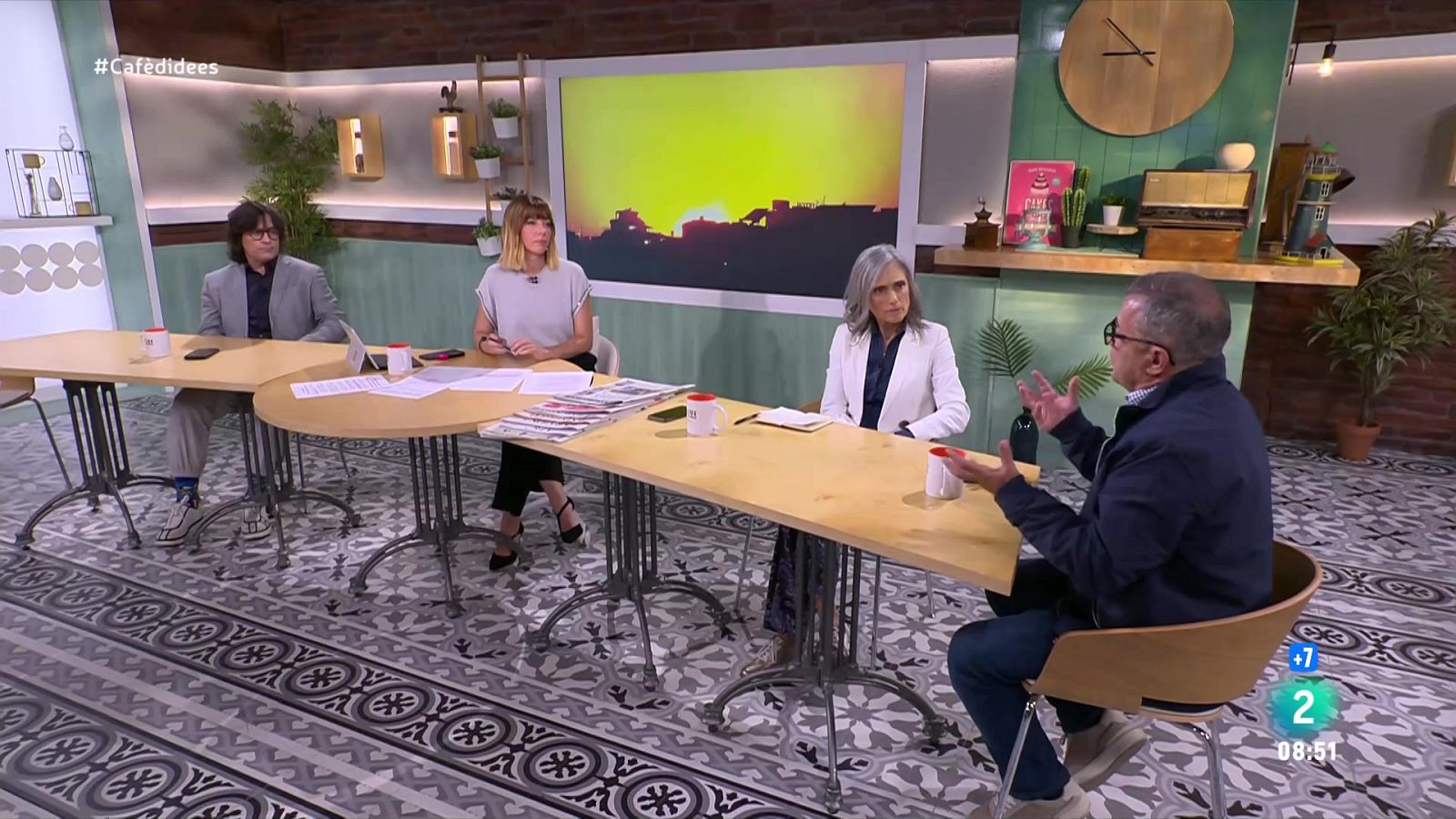 Lorena Amo entrevista el director de Rodalies. Carolina Yuste i Arantxa Echevarría presenten pel·lícula. I parlem amb un libanès resident a Barcelona