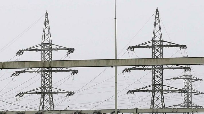 Telediario 1 - Sube la luz