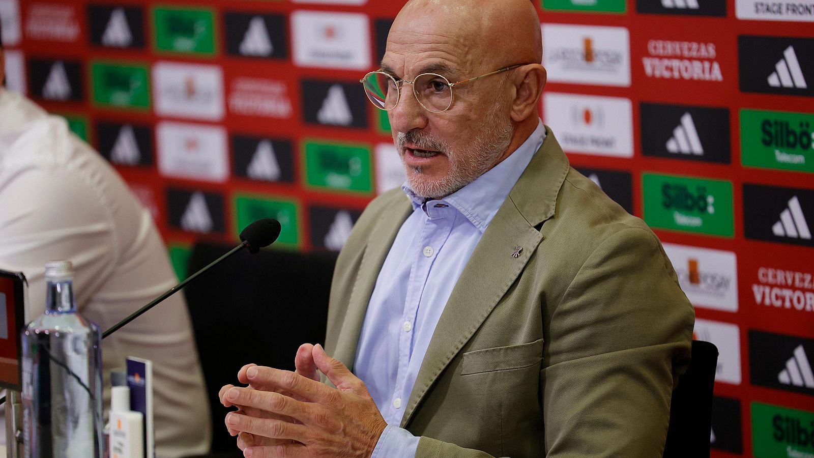 Luis de la Fuente:  "A Samu Omorodion le llegará el turno seguro si sigue así” - Fútbol | Ver