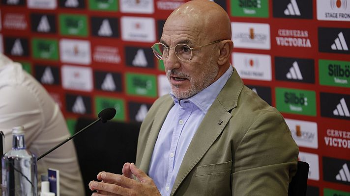 Rueda de prensa Santi Denia, Seleccionador Sub-21 y Luis de la Fuente Seleccionador Absoluto