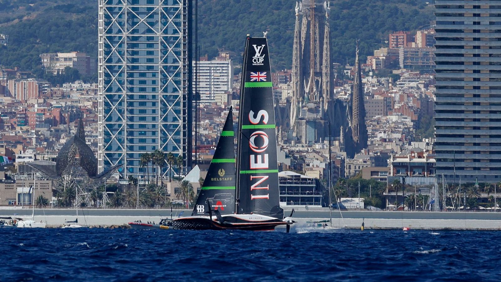 Copa del América | Ineos se mete en la final tras ganar a Luna Rossa