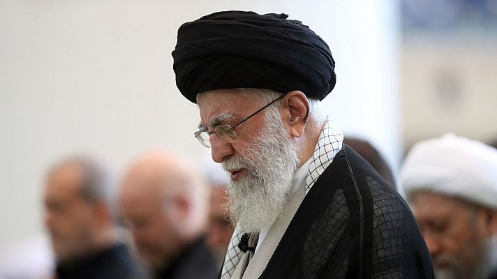 La tarde en 24h - Ali Jamenei protagoniza el rezo principal en Teherán y justifica los ataques contra Israel: "No tengo miedo"