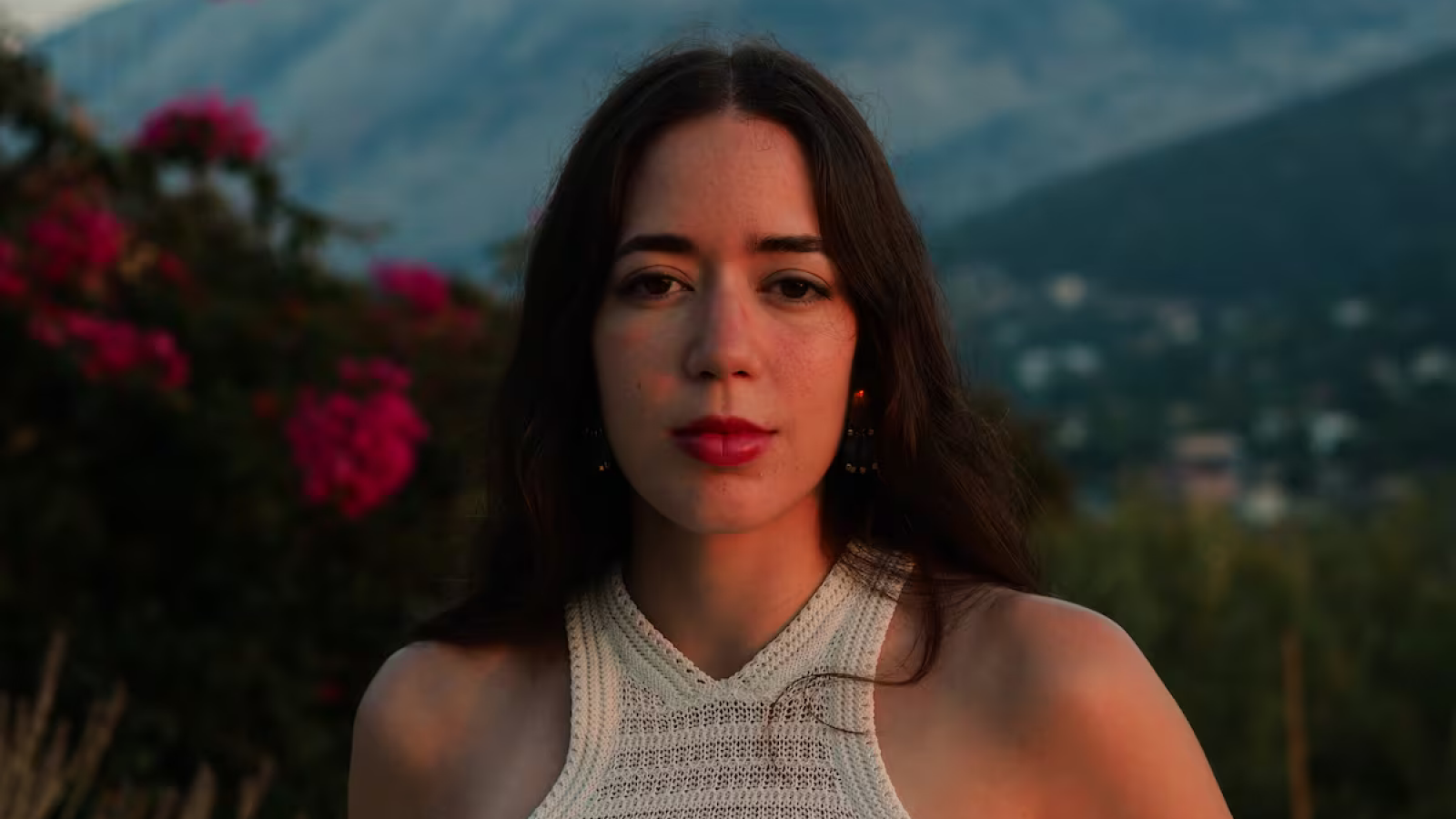 Lola Tórtola ha recibido el Premio Nacional de Poesía Joven | Ver