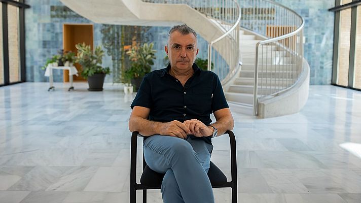 Página Dos - Manuel Vilas y la autobiográfica 'El mejor libro del mundo'