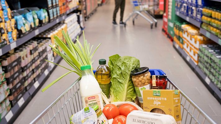 Las marcas blancas triunfan en los supermercados