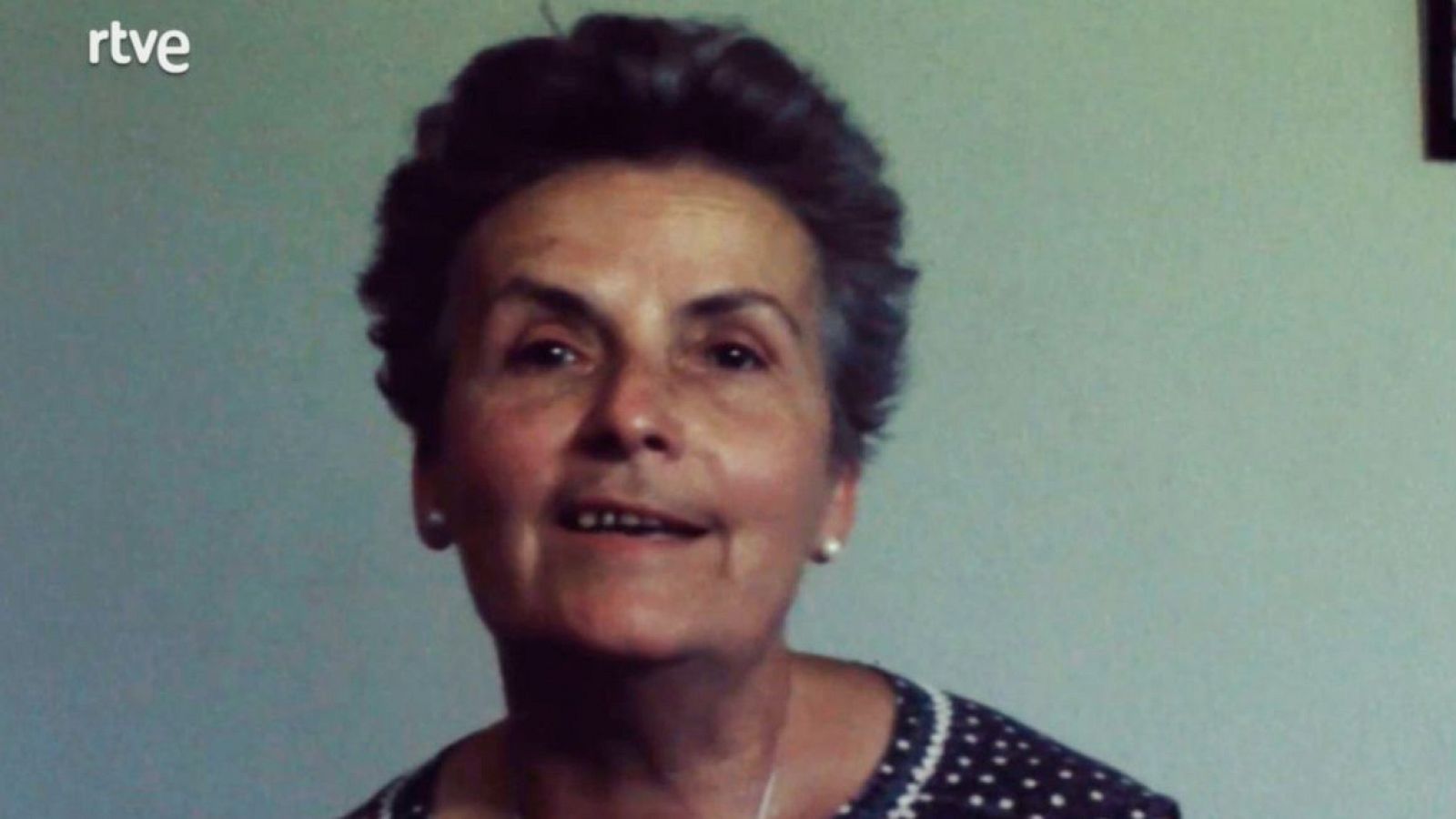 Teresa Pàmies, Manuel Pertegaz - Entre Nosaltres - arxiu - Arxiu TVE Catalunya | Veure