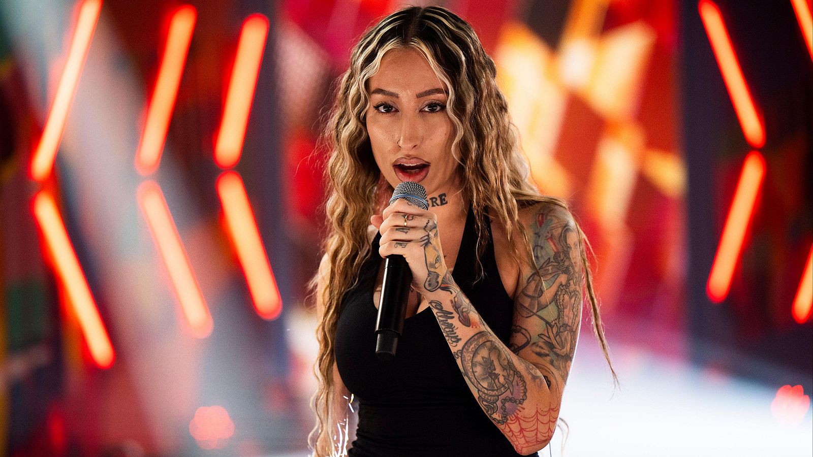 Lara Taylor canta "Bagdad & Cry me a river" Mush up | FEAT - Feat | Ver