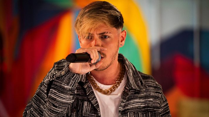 Malbo canta \"Baladas\" de Soge Culebra y Micro TDH | FEAT - Feat | Ver