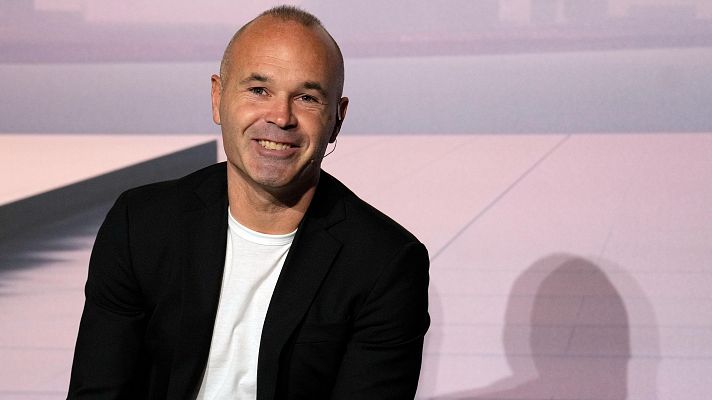 Andrés Iniesta se retira del fútbol y anuncia que se está preparando para ser entrenador