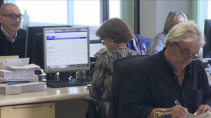 Telediario 1 - El Gobierno sube un 17,12% la prima del concierto sanitario de Muface para los próximos dos años