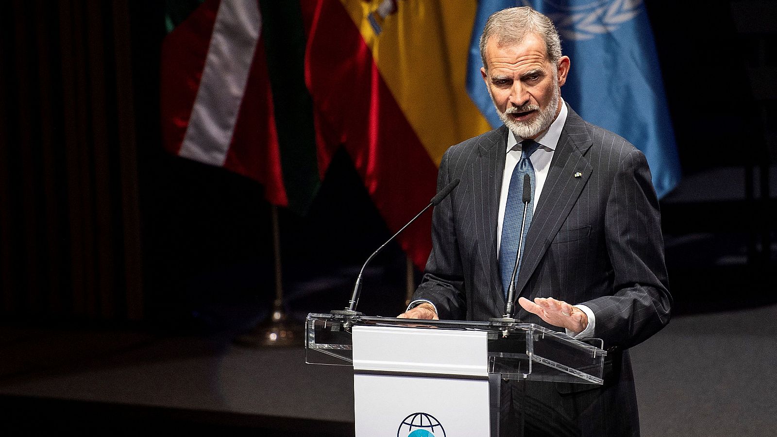 Felipe VI afirma que las víctimas del terrorismo son un "faro ético"