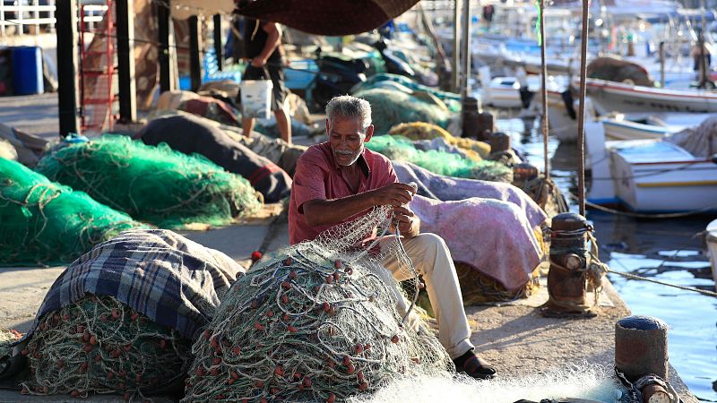Israel recomienda a los pescadores libaneses que no salgan al mar ante posibles ataques | Ver