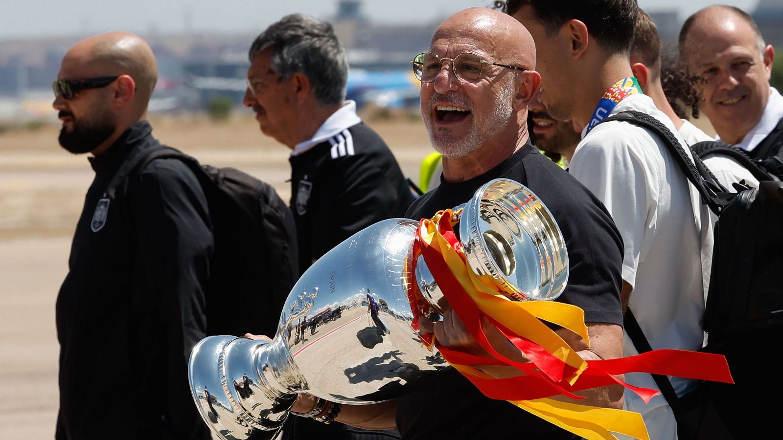 Luis de la Fuente y un contrato por renovar: "No es normal que un campeón de Europa no tenga contrato"