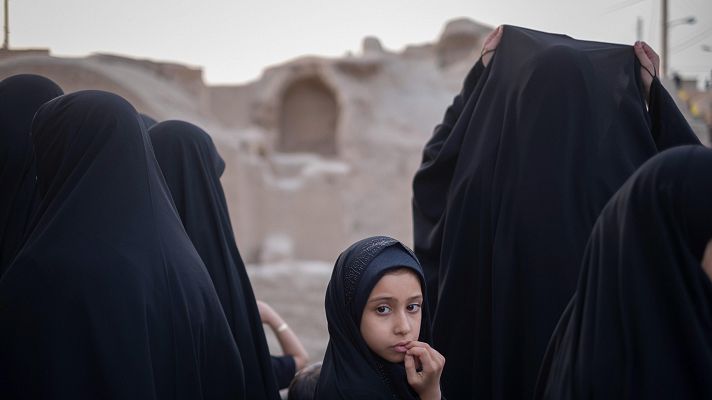 Telediario 1 - La nueva Ley del Hiyab se debate en la Asamblea Islámica de Irán