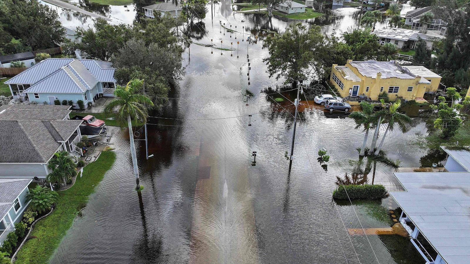 El huracán Milton toca tierra en Florida y causa varios muertos