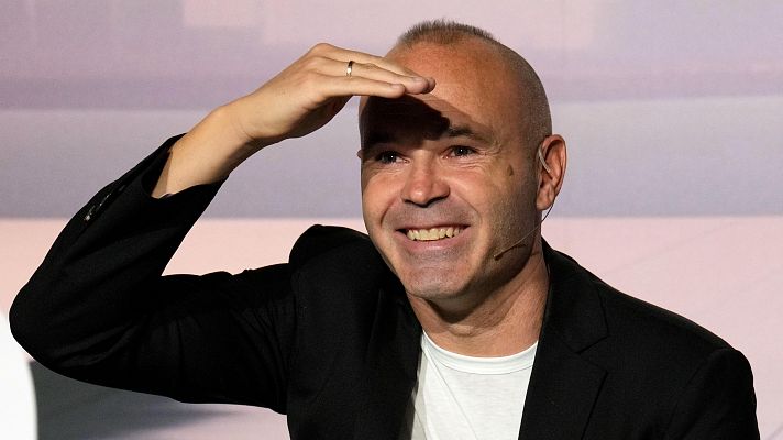 Telediario 1 - Iniesta: "La visión que tengo ahora es formarme como entrenador"