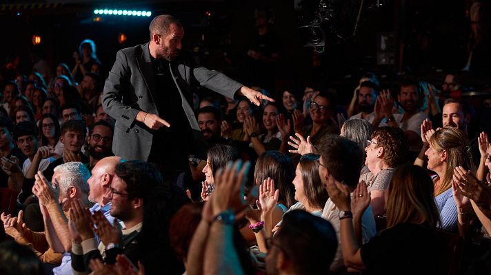 La Revuelta | Bernardina adopta a Ponce como abuela 10/10/2024 - La Revuelta | Ver