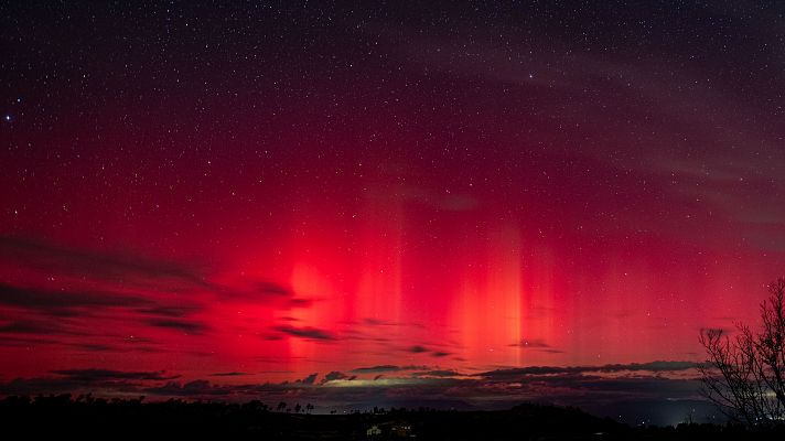 Telediario 1 - Las auroras boreales iluminan los cielos de todo el país
