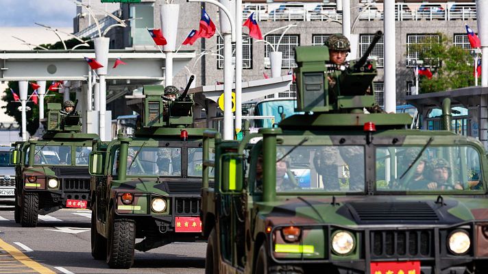 Telediario 1 - China reacciona con simulacros de ataques contra Taiwán ante los desafíos del presidente taiwanés, William Lai