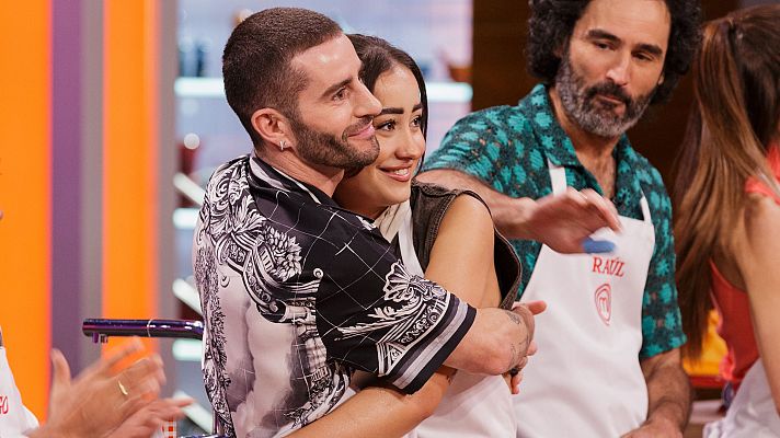 Pelayo y Marina Rivers cocinan juntos en MasterChef