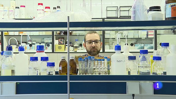 L'Informatiu - S'acaba el programa 'María Zambrano' i els científics queden a la corda fluixa