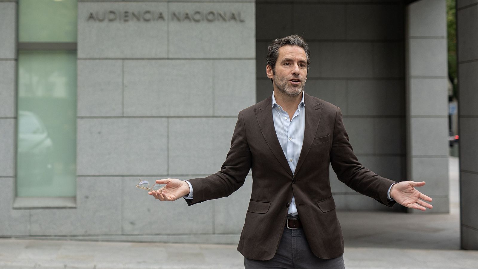El Gobierno tacha de "broma" la querella del PP | Ver