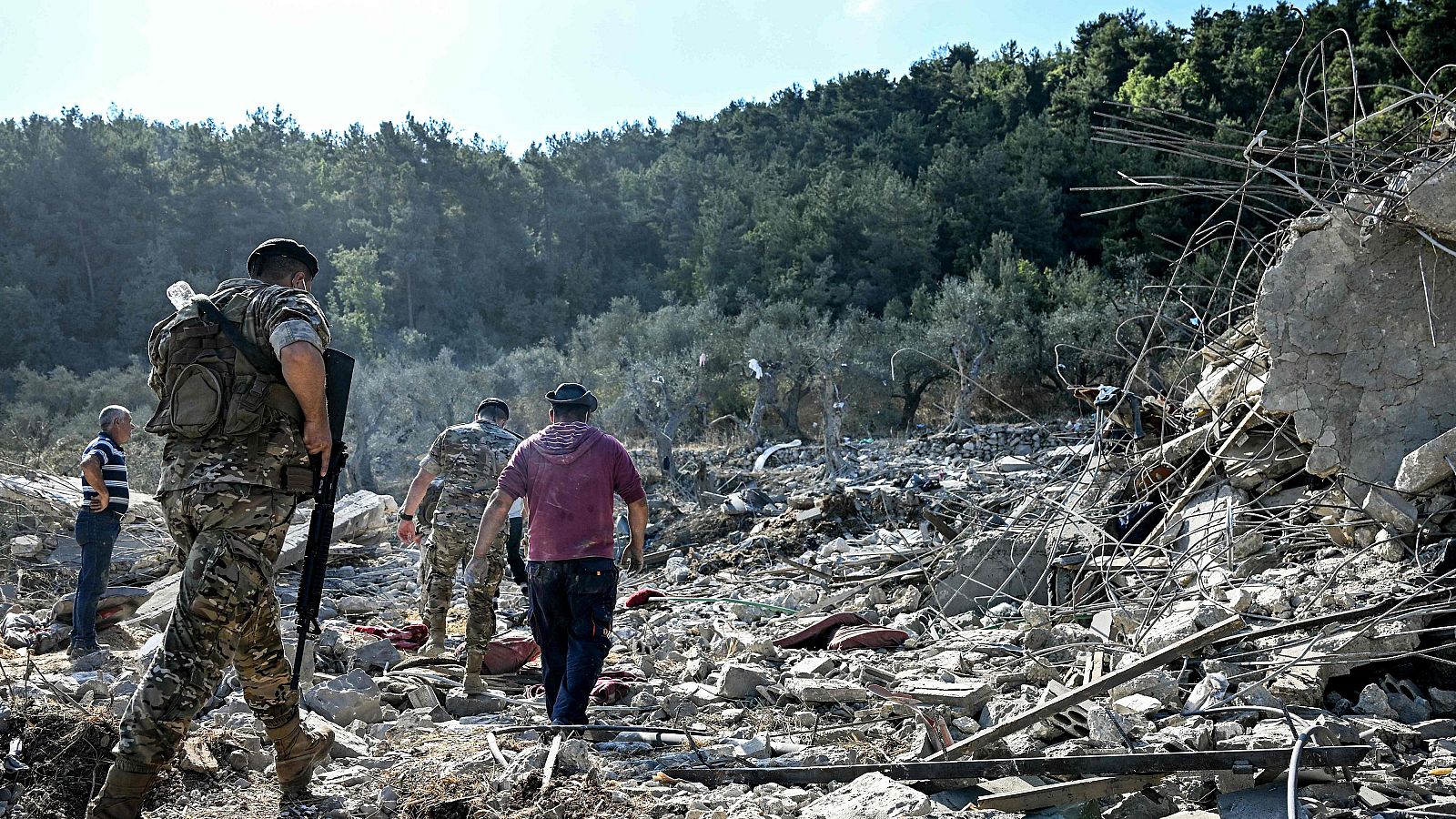 Un bombardeo israelí arrasa una casa en el norte del Líbano