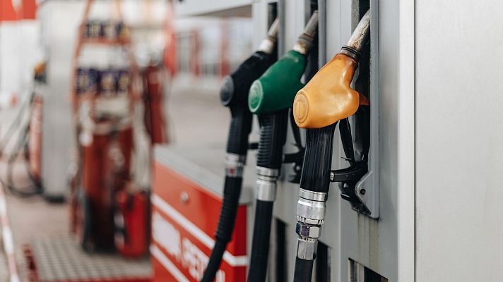 Telediario 1 - Se multiplican los casos de fraude del IVA en la venta de hidrocarburos