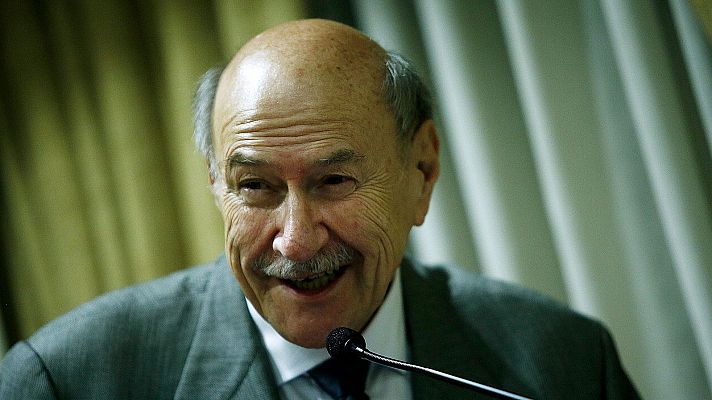  - Muere el escritor chileno Antonio Skármeta a los 83 años