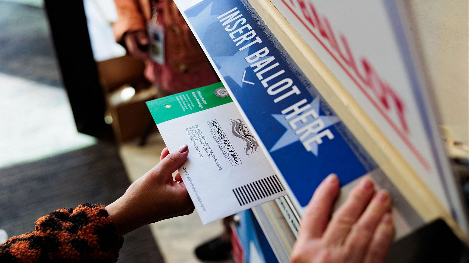 Diario de campaña en EE.UU., día 8: los estados decisivos - La noche en 24h | Ver