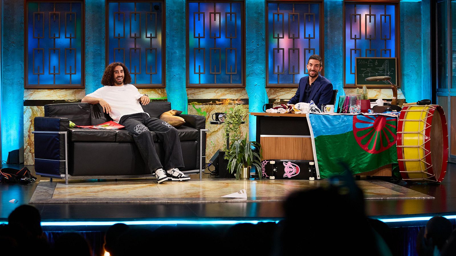 La Revuelta | Entrevista: el rival más duro de Cucurella 16/10/24 - La Revuelta | Ver