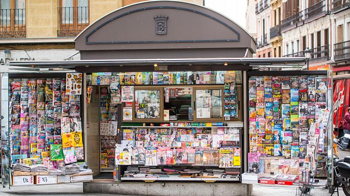 Un día con: los quioscos de prensa, en peligro de extinción