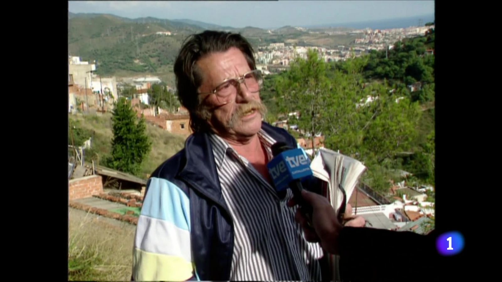 Manolo Vital dona nom a la parada de bus de Torre Baró