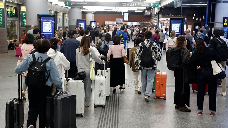 Caos en Atocha: 32 trenes suspendidos | Ver
