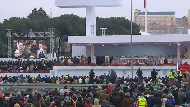 El cardenal Rouco Varela defiende el matrimonio cristiano en la fiesta de las familias en Madrid