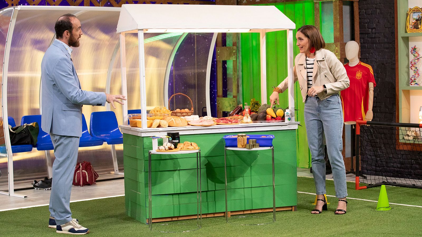 La dieta de los futbolistas. Nutrición con Marian García - Órbita Laika | Ver