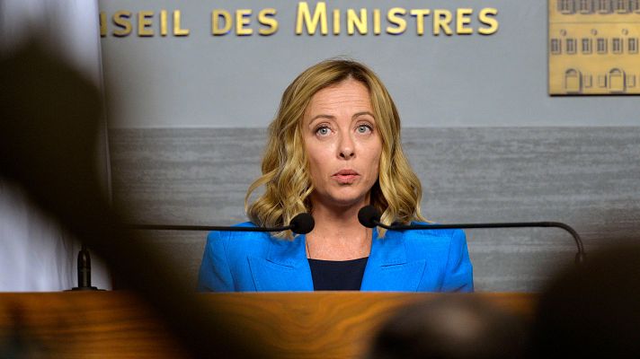 Telediario 1 - El decreto de urgencia Meloni sobre los centros de migrantes pone en tela de juicio la normativa europea