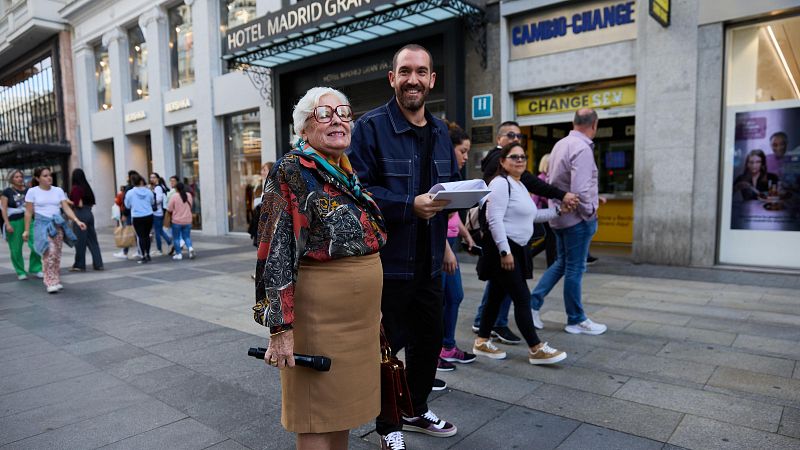 La Revuelta | ¿Ester Expósito o la abuela Toñi?