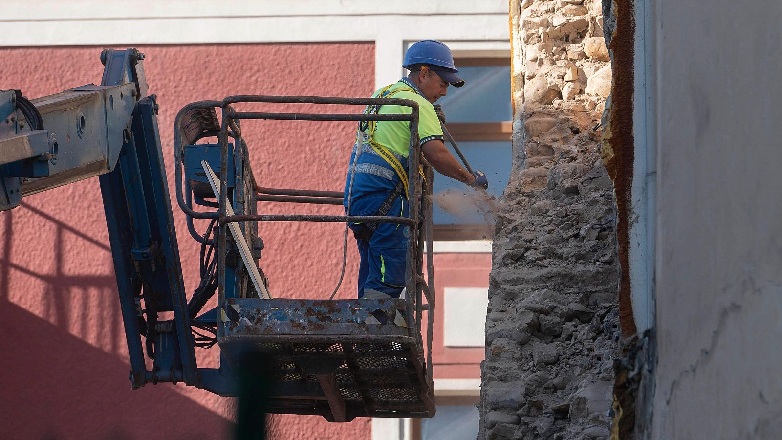 Nuevo récord de empleo: la temporada de verano impulsa la ocupación