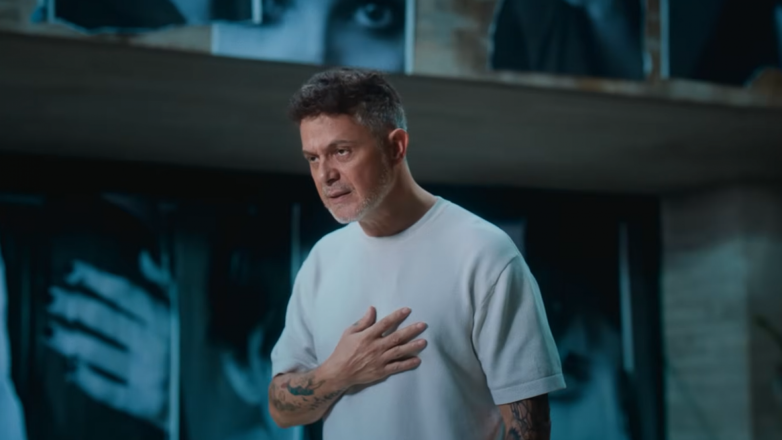 Alejandro Sanz estrena su nuevo tema: 'Palmeras en el jardín' | Ver