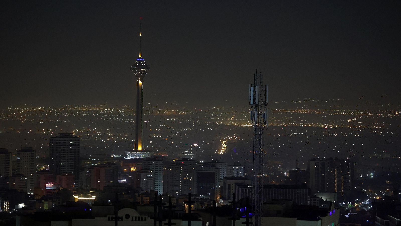 Israel bombardea "objetivos militares" en Irán | Ver