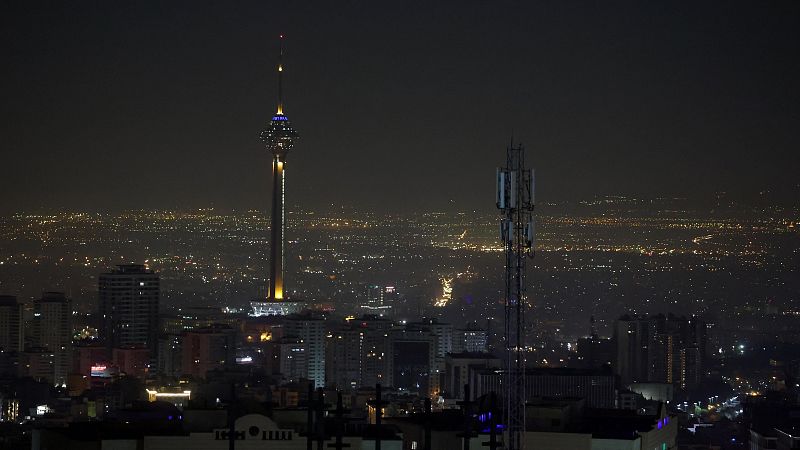 Israel bombardea "objetivos militares" en Irán | Ver