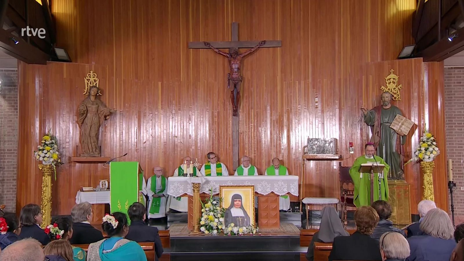 El Día del Señor - Iglesia de San Pedro Apóstol, Carabanchel, Madrid