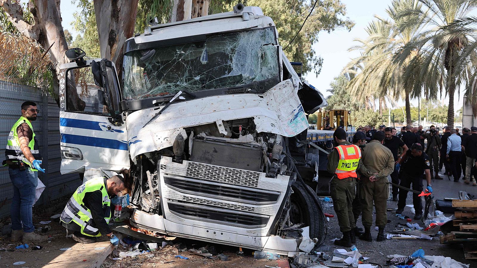 Israel: Un muerto y una treintena de heridos en un posible ataque terrorista