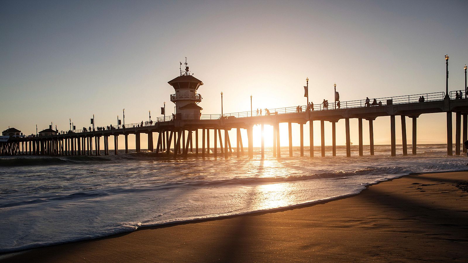 Huntington Beach, ciudad 'trumpista' en la demócrata California