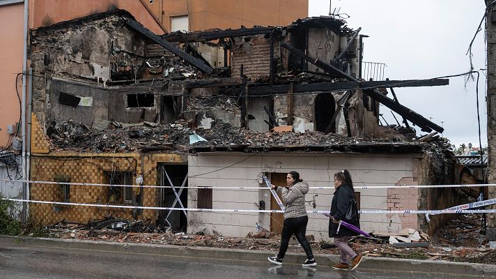 La policía investiga la explosión del edificio de Santander en el que murieron tres personas