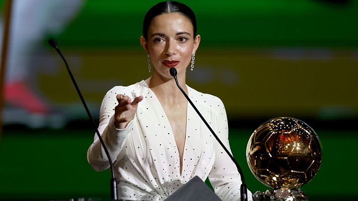 Fútbol - Aitana tras su segundo Balón de Oro: "Tenemos que seguir luchando dentro y fuera del terreno de juego"