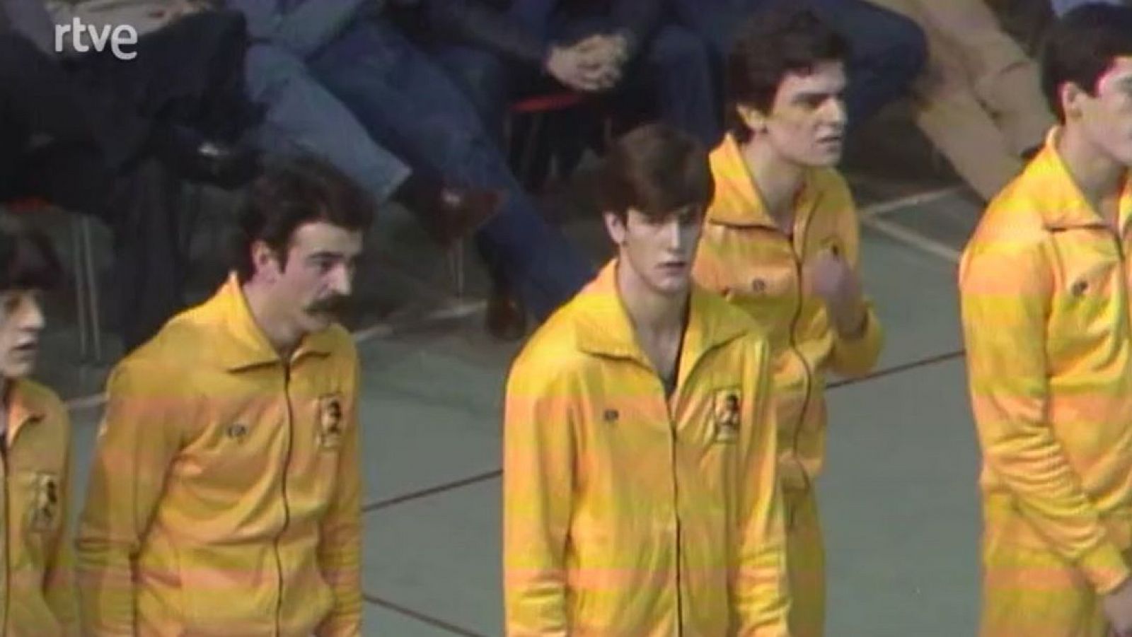 Copa de Europa Confederación de voleibol: Turavia Salesianos - Asnieres (1982) - Deportes en el Archivo de RTVE | Ver