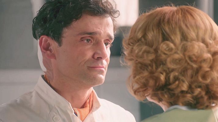 Salón de té La Moderna - Pietro duda del tratamiento experimental