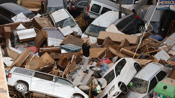 Telediario 2 - La DANA más grave del siglo en España deja más de 90 muertos y decenas de desaparecidos